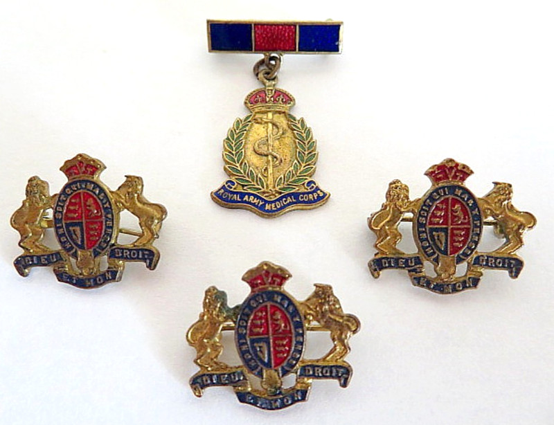 4 Pcs - WWII British Royal Army Medical Corps & 3 Dieu Droit Et Mon Enamel Pins