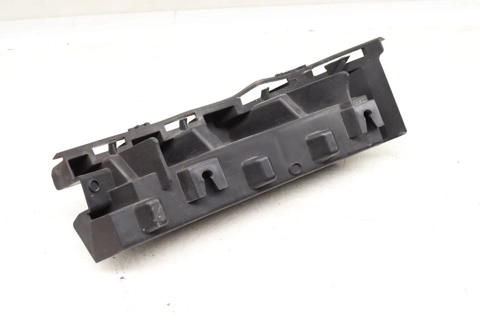 Mercedes-Benz E550 2010-2011 - Soporte de montaje de parachoques trasero izquierdo 2128850965 Foto 4 de 4