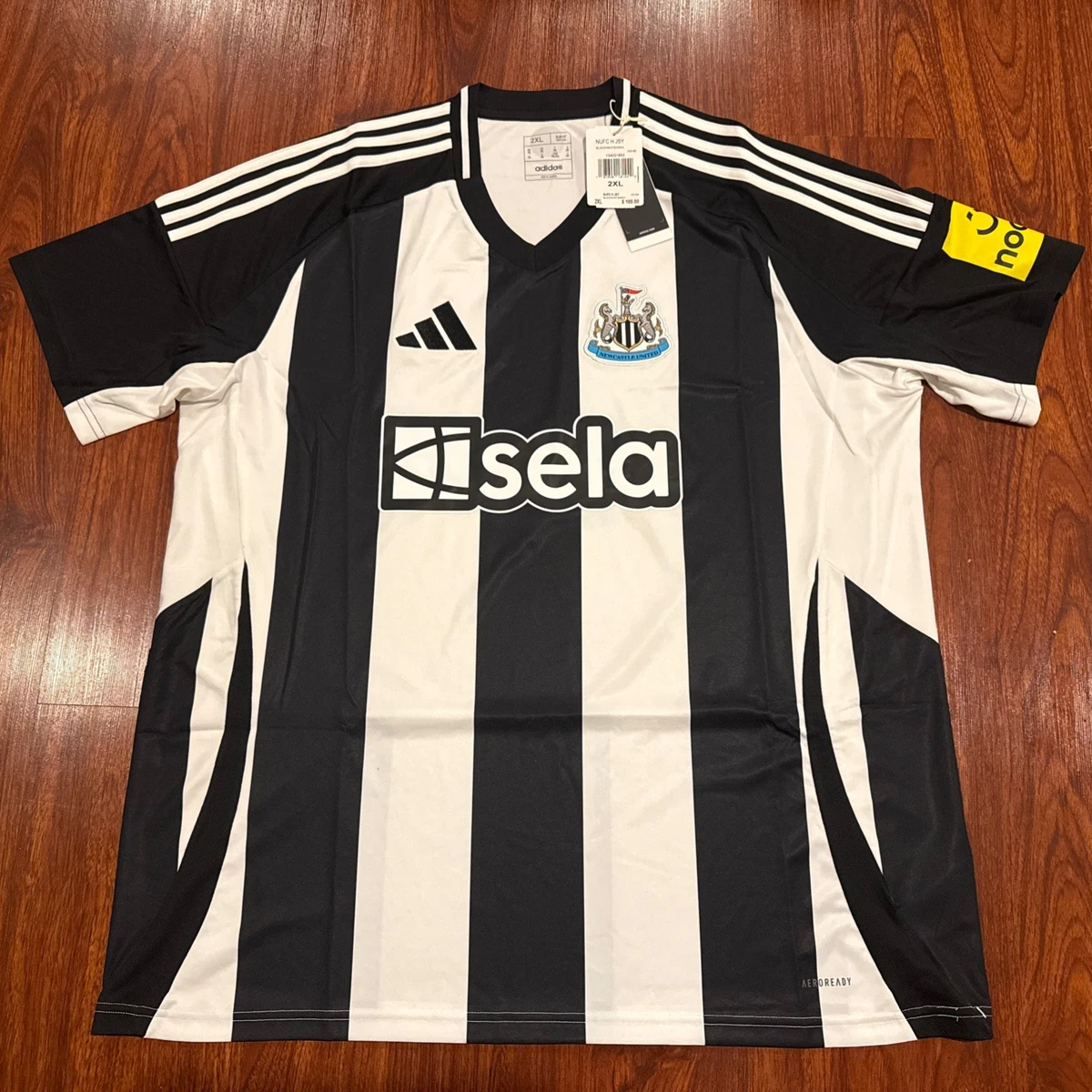 Newcastle United Size 2XL International Club Soccer Fan Jerseys