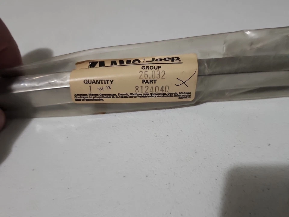 НОВЫЙ ИЗ СТАРЫХ ЗАПАСОВ AMC 1974-1978 КОРПУС МОЛДИНГ АМЕРИКАНСКИЕ МОТОРЫ P/N 8124040 - Изображение 2 из 4