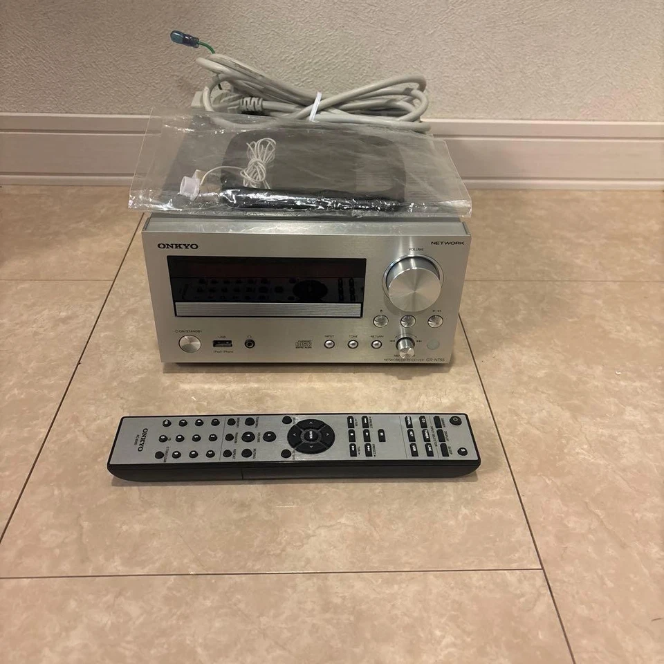 ONKYO Network CD Receiver CR-N755 Amplifier Hi-Fi Mini System Tested DLNA - Image 2 of 4
