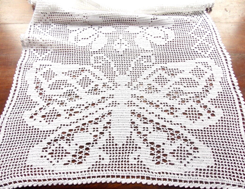 RIDEAU  CROCHET  MAIN ARTISANAT FRANCAIS SUR MESURE  ROSE ET PAPILLON*** - Photo 2/4