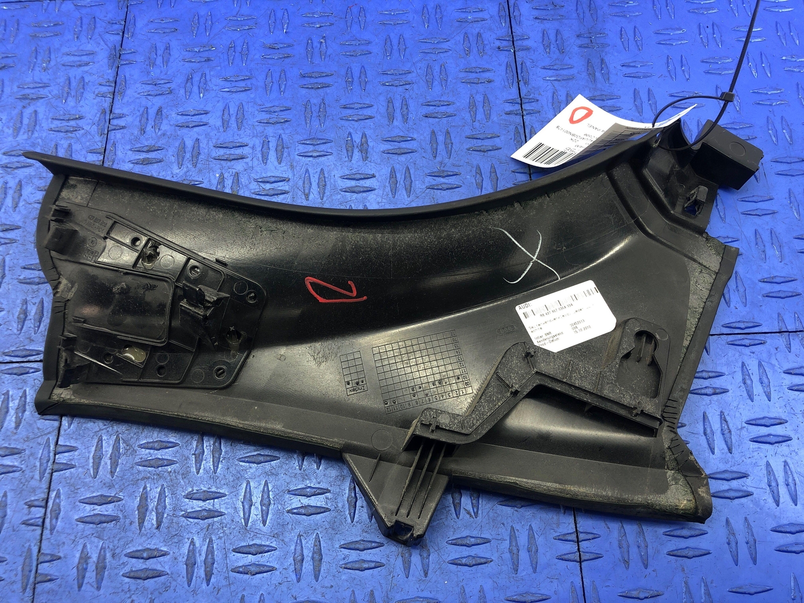 2008-2015 AUDI R8 REAR RIGHT LOWER QUARTER PANEL TRIM COVER BLACK 427867036 OEM