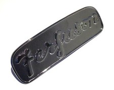 DISTINTIVO ANTERIORE (FERGUSON) - CROMATO. COMPATIBILE CON: FERGUSON: FE35 (4 CILINDRI)