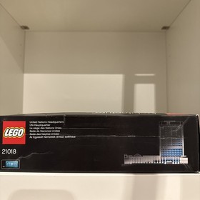LEGO ARCHITECTURE United Nations Headquarters 21018 New Sealed Box
