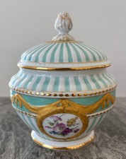 KPM Courland Bonboniere Lidded Jar Decorated 36 with Flowers and Gold Mint Green Back