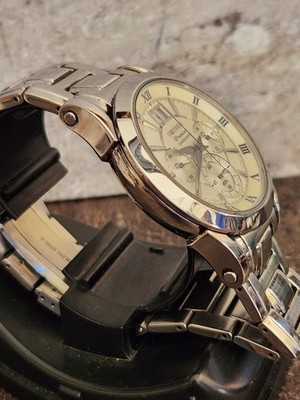 SEIKO Premier Chronograph Date Quartz Watch, 7T04-0AA0, Rare White SEIKO Premier Chronograph Date Quartz Watch, 7T04-0AA0, Rare White