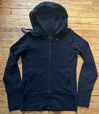 Women  s Lululemon Black Full Zip Hoodie Workout Jacket Size 6