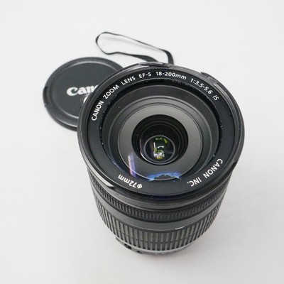 Canon EF-S 18-200mm f3.5-5.6 IS Lens