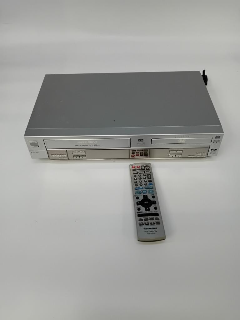 Panasonic NV-VP31 SUPER DRIVE VHS/DVD