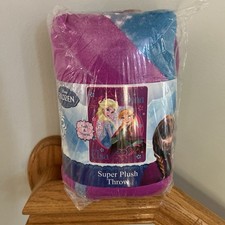 Throw Blanket - Disney Frozen II "The Sisters" Super Soft 46" x 60" NEW