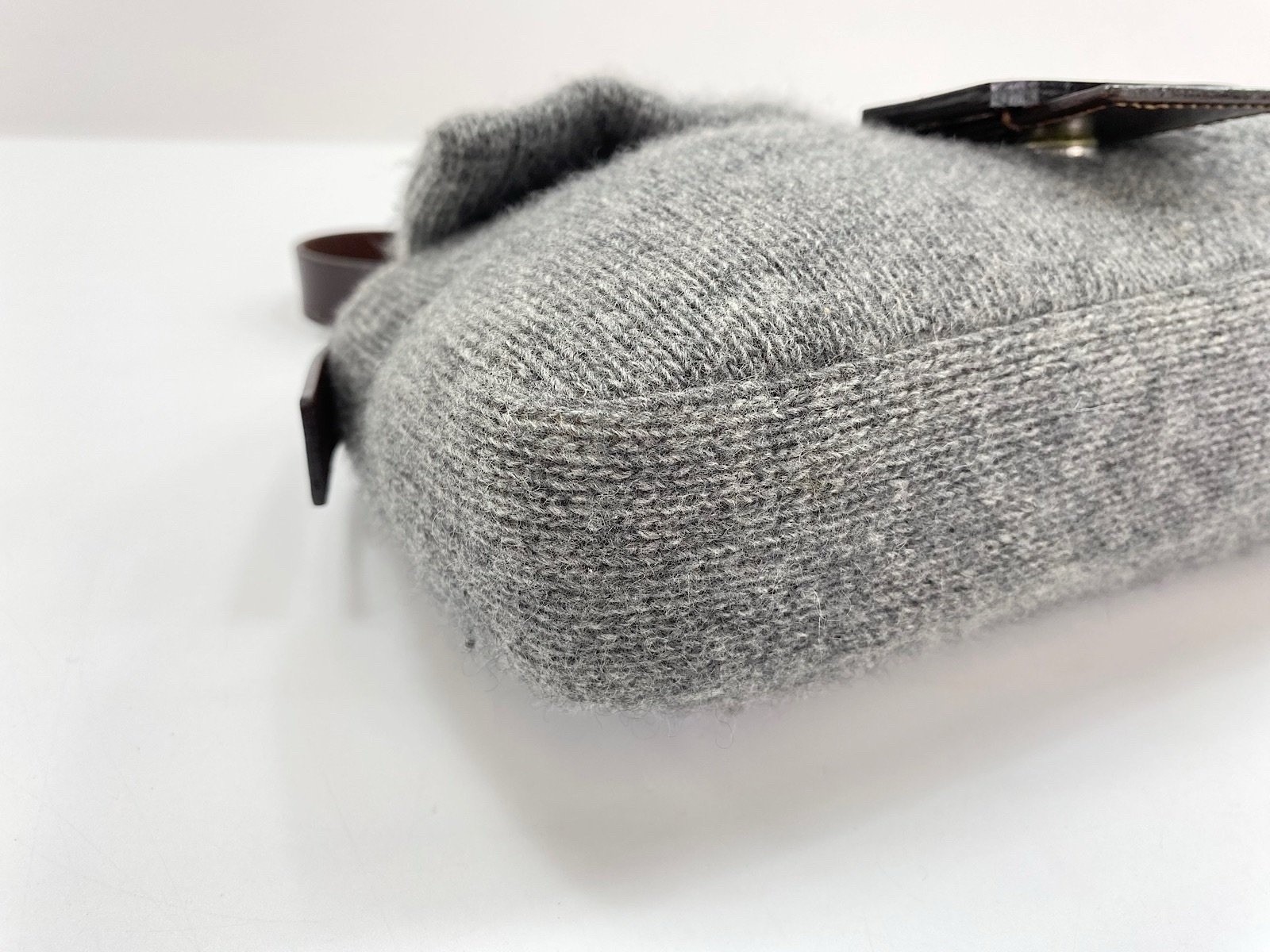 Fendi Cashmere Wool Gray Baguette Bag — image 3