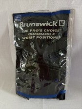 Brunswick Command X Right Handed Wrist Positioner Bowling Glove MEDIUM 860408
