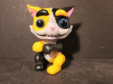 Fingerlings Grimlings SCAREDY CAT Fingerlings Grin to Grim Kitty Interactive