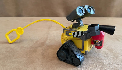 Disney Pixar Wall-E Pull n go Action figure Space Adventure fire extinguisher