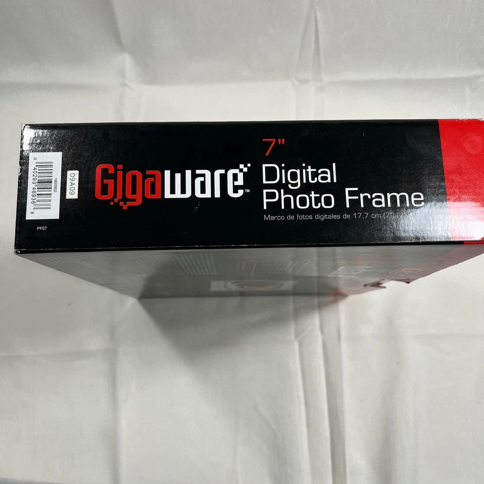 GIGAWARE 7" Digital Photo Frame High Resolution Adapter and Stand Tested Works - Image 2 of 4