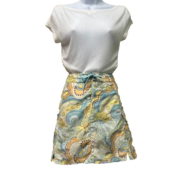 TITLE NINE Pastel Paisley Board Skort Athletic Skirt Shorts Size 6 Yellow Blue