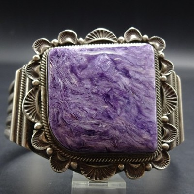 Gorgeous TOM LEWIS Navajo VINTAGE Sterling Silver PURPLE CHAROITE Cuff BRACELET