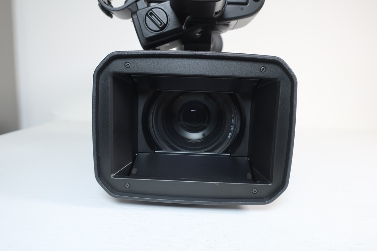 🎥 Sony HVR-Z7U HDV Digital Video Camera – Zeiss Vario-Sonnar T