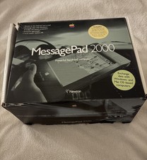Newton/ Apple MessagePad 2000 Bundle in BOX ALL ORIGINAL Paperwork ACCESSORIES
