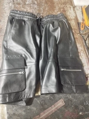 Short décontracté en cuir cargo noir pour hommes | Short de motard en cuir de... - Photo 1/4