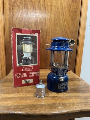 Vintage Coleman Model 321 Lantern ( Blue Edition)