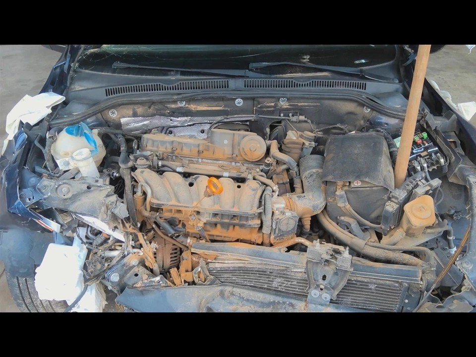 Chassis ECM Communication Interface Box Telephone Fits 12-15 TIGUAN 1289666 - Image 2 of 4