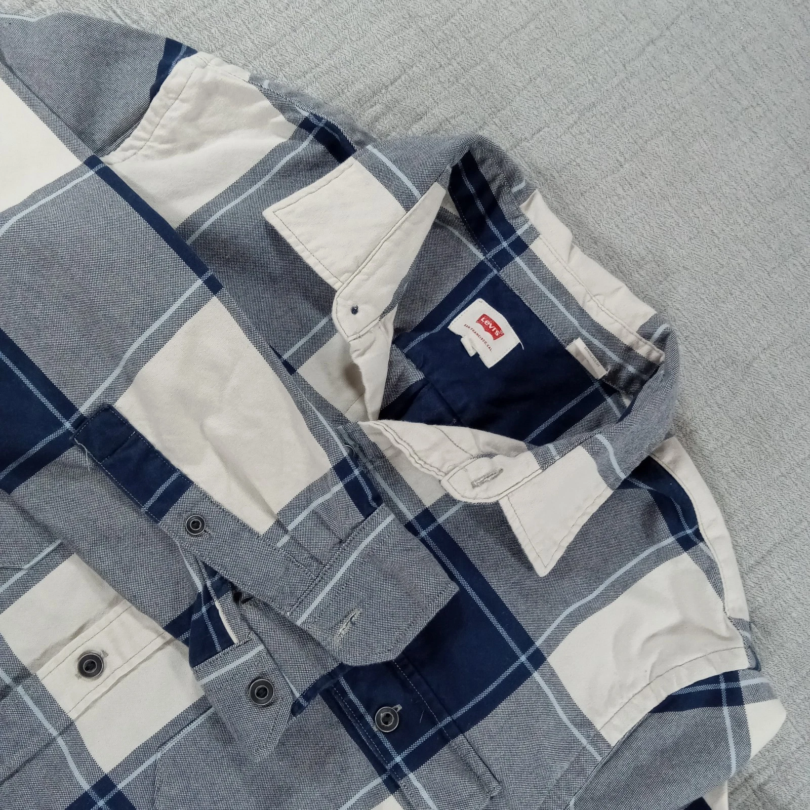 Levi's Plaid Shirt Sz L LS Gorpcore Workwear Western Casual Prep Flannel Outdoor
Opens in a new wind