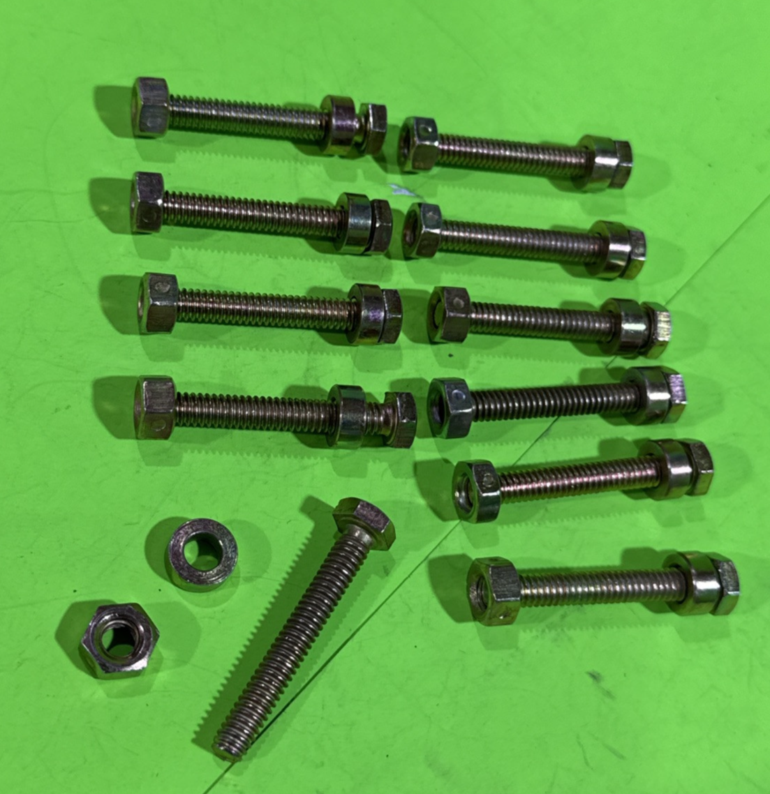 4 Shear Pins Lock Nuts & Spacers Fits Husqvarna 301172 Fits - Foto 3