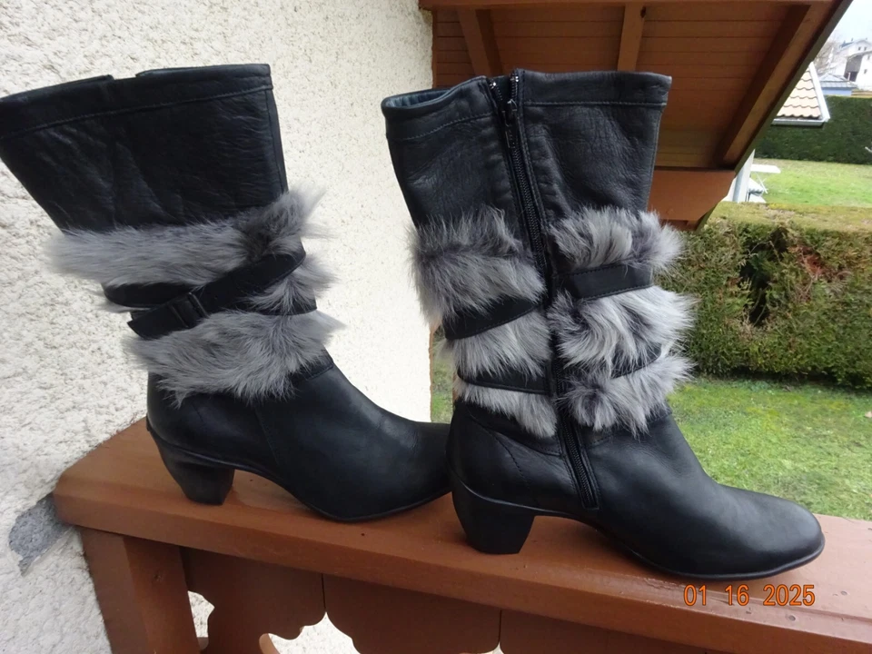 BOTTINES NEUVES P 41 marque "PATAUGAS" - Photo 2/4