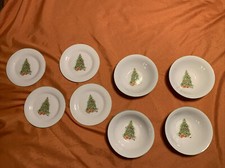 Christmas Set - 4 Plates 4 Bowls W Christmas Trees Green Rim Unbranded White
