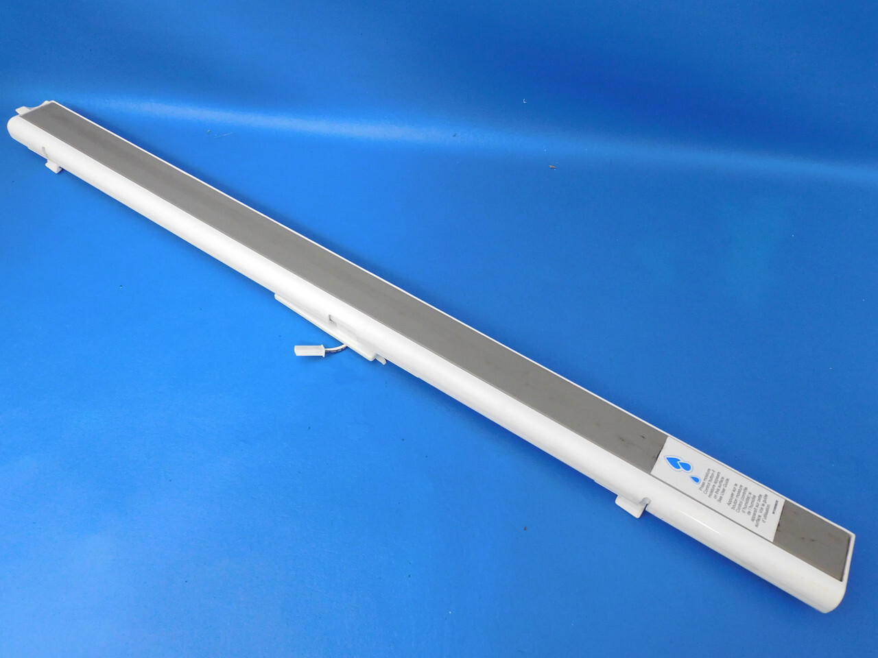 Whirlpool WRF560SEYM00 Fridge Door Flipper W10448924