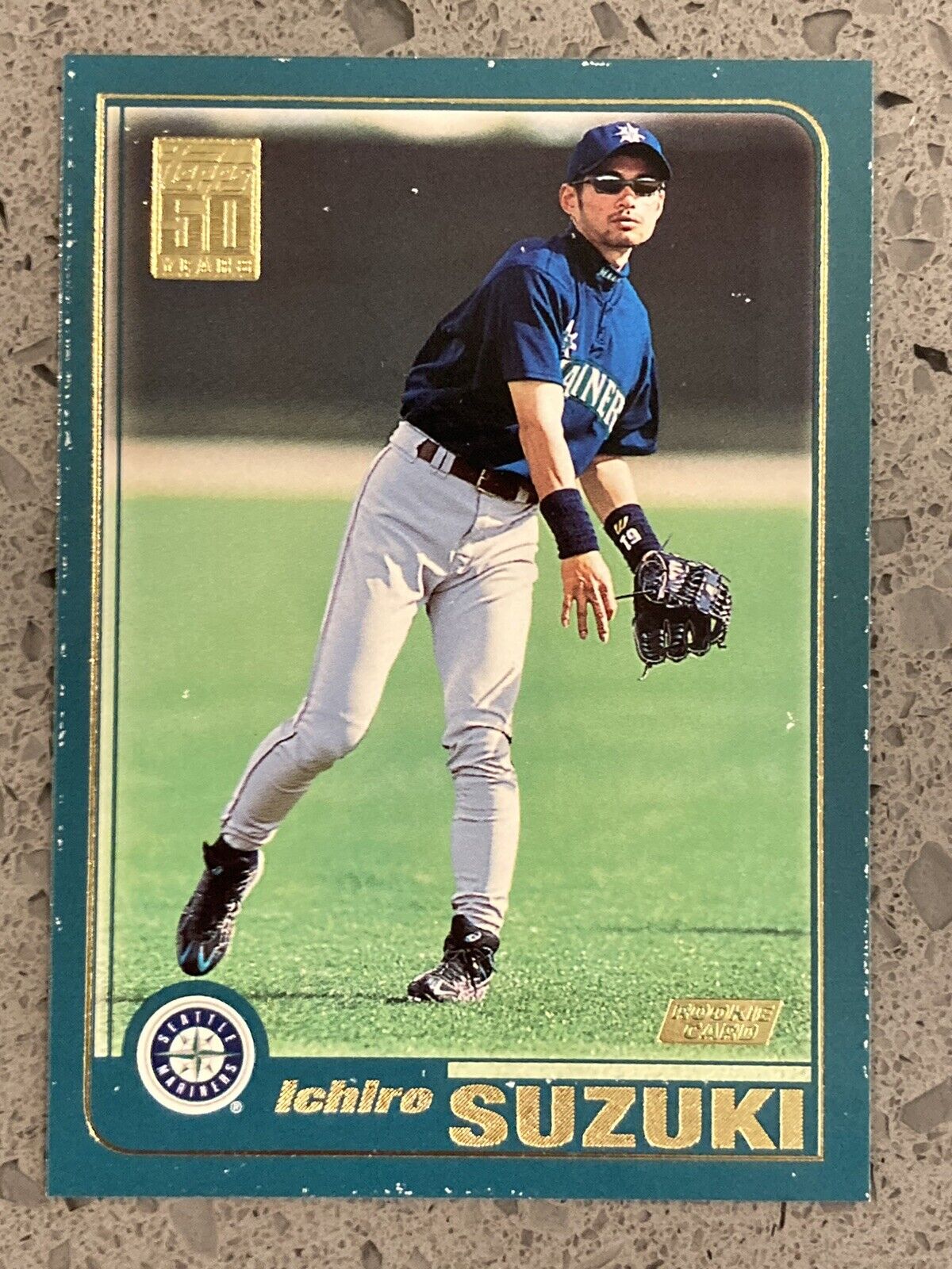 2001 TOPPS ICHIRO SUZUKI #726 ROOKIE CARD RC SEATTLE MARINERS - CARD A