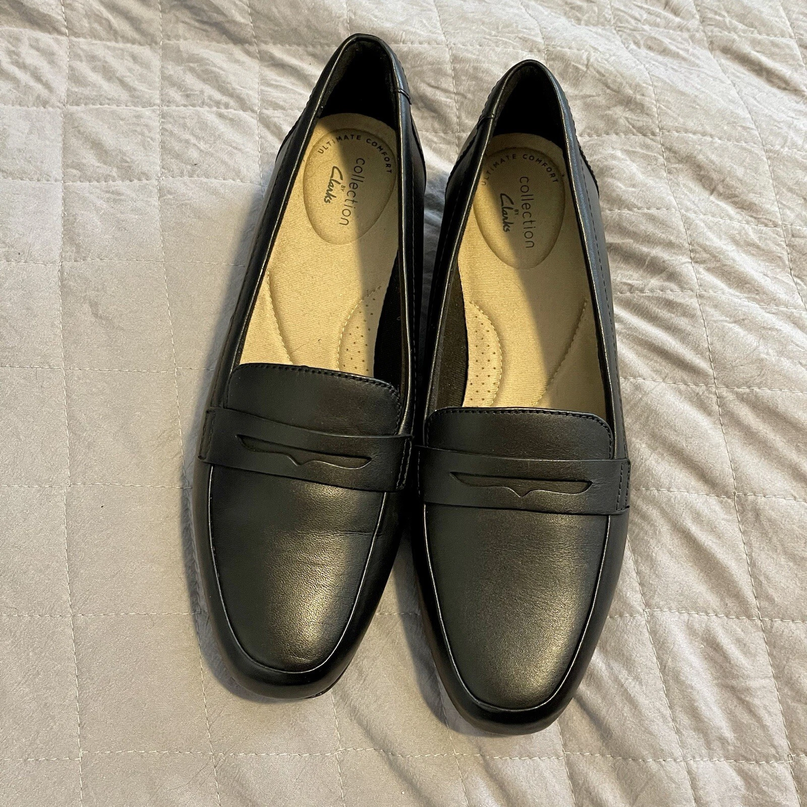 Mocassini Clarks neri in pelle con tacco grosso da donna scarpe da abito taglia 8 slip on