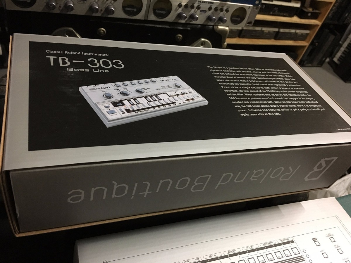 Roland TB-03 Boutique Bass Line Synthesizer of TB-303 ,New in box