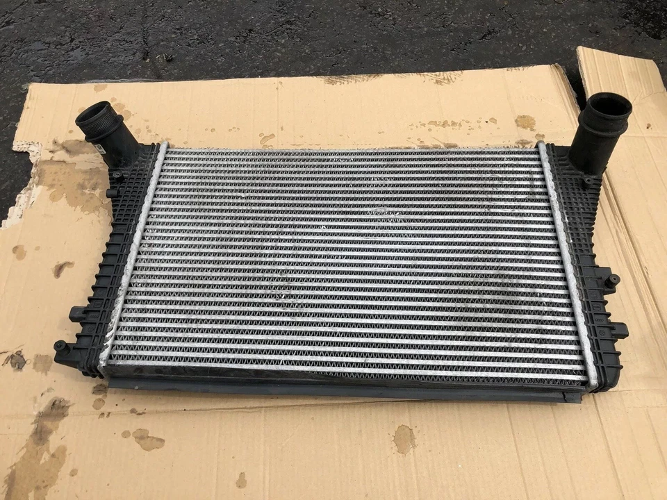 VW SEAT SKODA AUDI 2009 - 2014 Intercooler RAD Radiator 1K0145803BM - Image 3 of 4