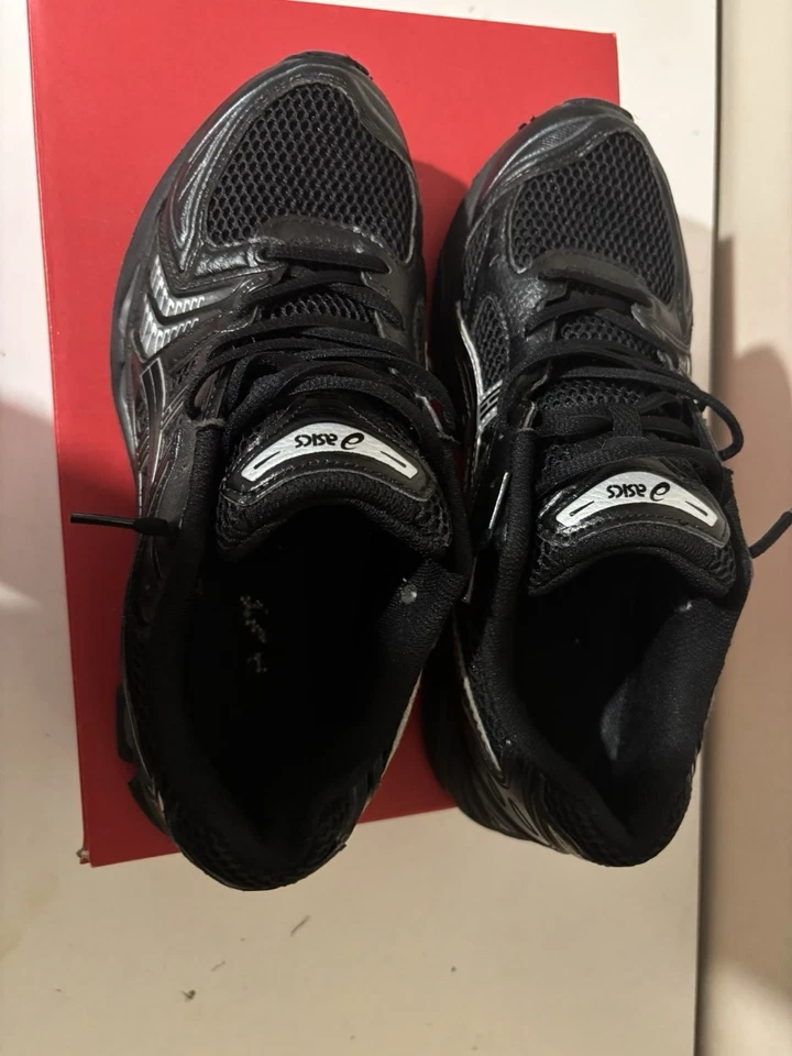 ASICS Gel Kayano 14, photo 4 of 5