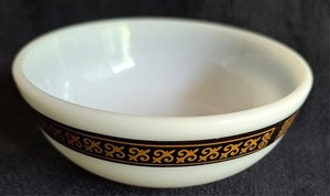 PYREX GOLD FLEUR DE LIS ON BLACK BACKGROUND PATTERN BOWL CUP FREE SHIPPING