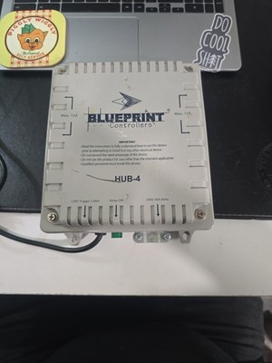 Blueprint Controllers HUB-4, 4 Light 240V Controller w/120V trigger cable