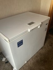 Ice king large chest freeezer white