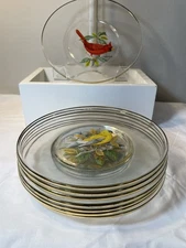 Set of 8 West Virginia Glass American Songbirds Dessert Plates.