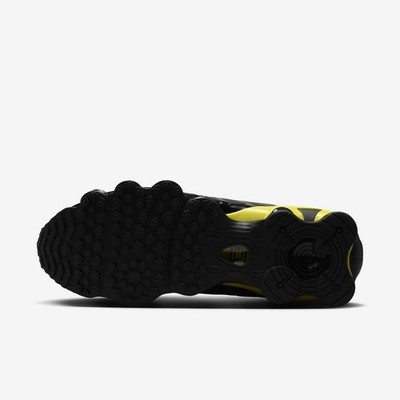 Nike Shox TL Shoe Black Dynamic Yellow Metallic Silver CN0151-002