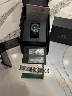 ESSENCE FortyThree Automatic Chronometer ''Malachite'' 43 mm  0330.1.6390.100