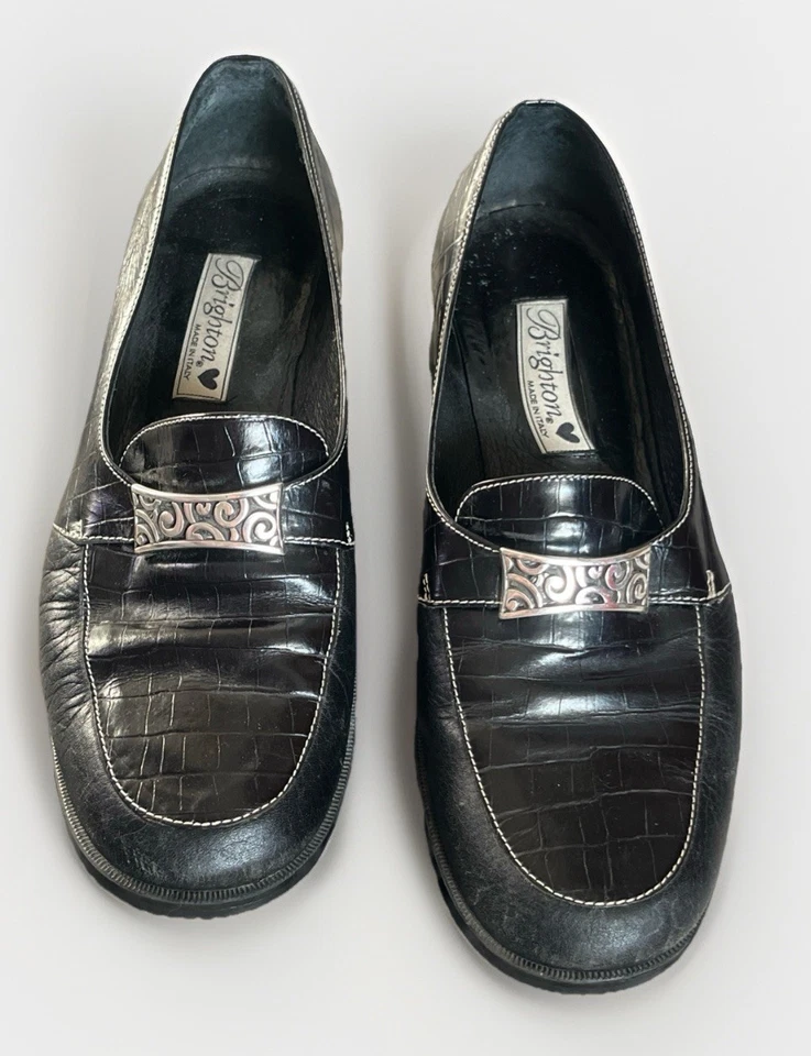 Mocassim de couro vintage Brighton salto 9,5 M preto estampa de crocodilo anos 90 - Imagem 2 de 4