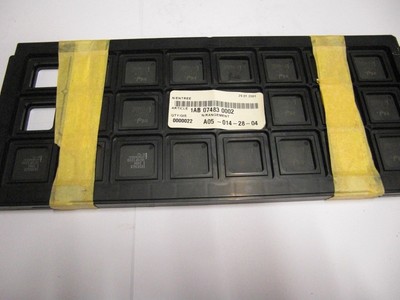 S82424ZX SZ884 1AB074830002 PCI Set Intel. 1pcs