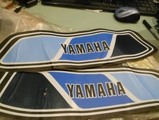 NOS OEM Yamaha 77 DT250D Dual Purpose Graphic Fuel Tank R / L # 1M1-24244-01-00
