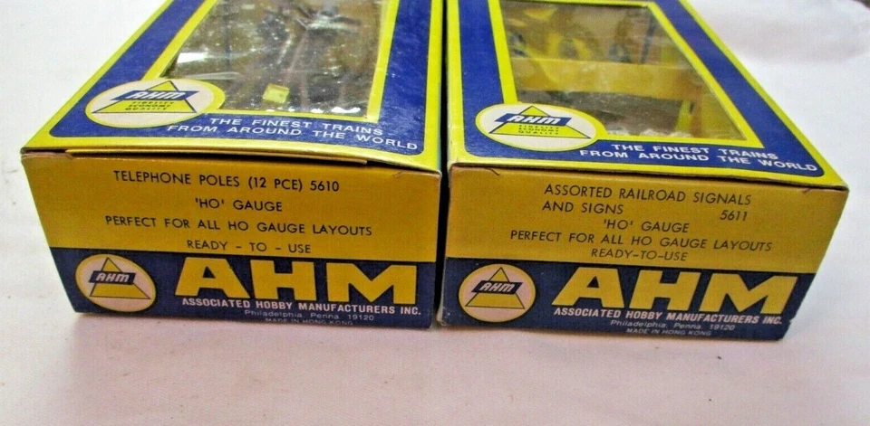 AHM HO Accessories 5610 5611 Assorted Railroad Signals Signs Telephone Poles Vtg - Image 2 of 4