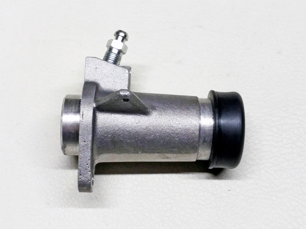Lamborghini Miura Clutch Slave Cylinder NEW 290400000