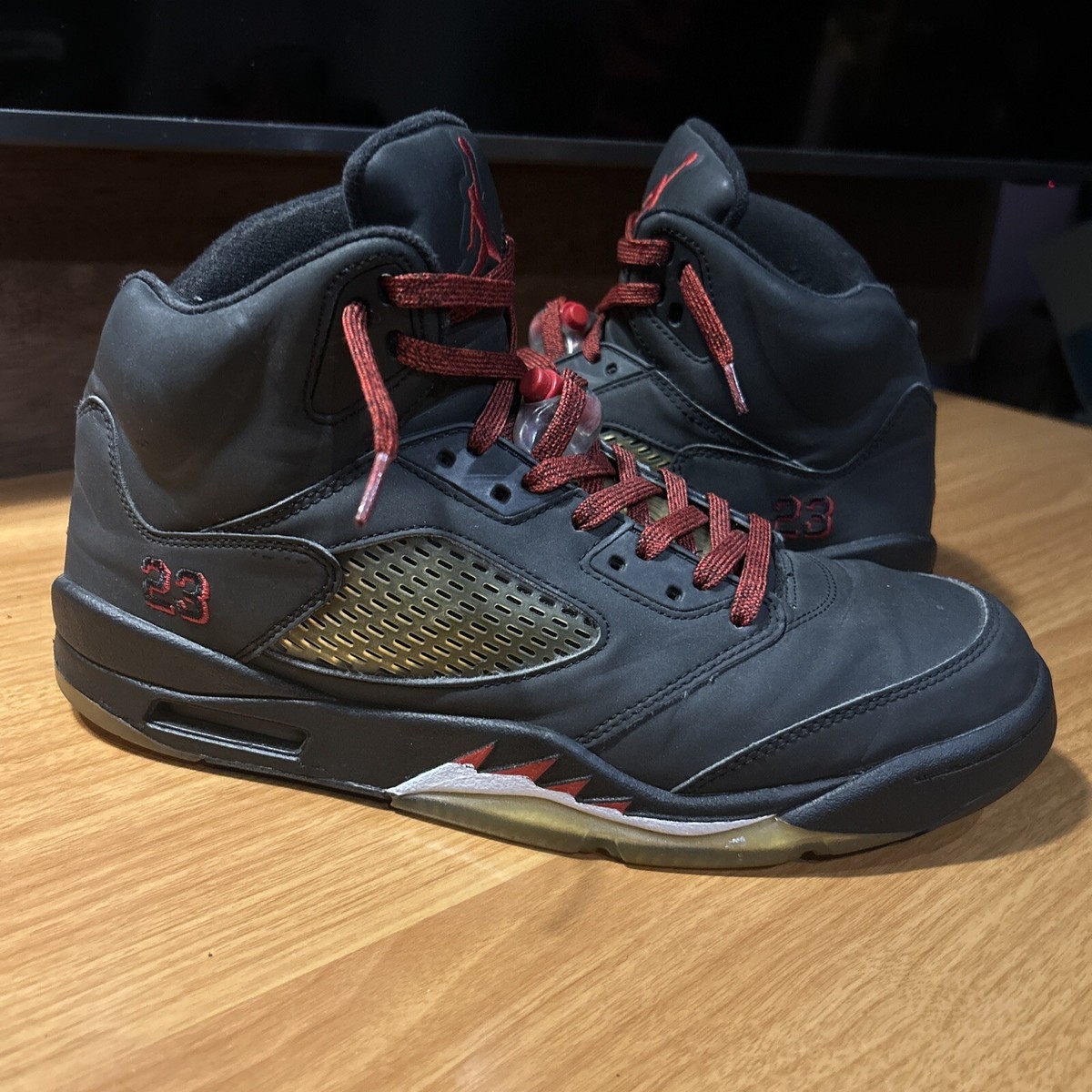 jordan 5 raging bull 10.5