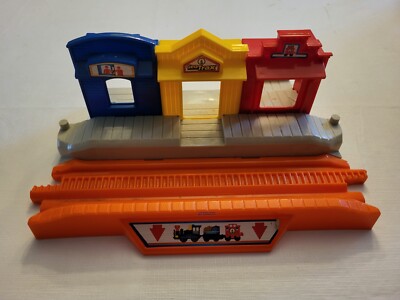 GEOTRAX Set of 34 structures plus tracks 